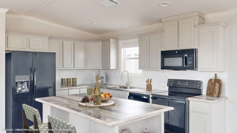 Crest 16611Q | 1 bedroom, 1 bathroom, 698 sqft home. Built by Cavco - Lake Arlington in Fort Worth, TX.