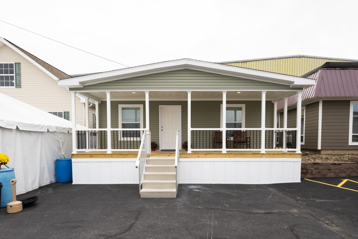 Elite 28523C | 3 bedroom, 2 bathroom, 1387 sqft home. Built by Cavco - Clarion in Shippenville, PA.