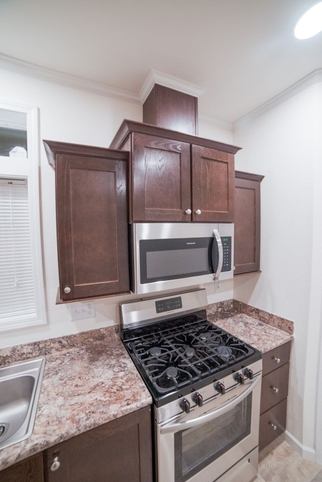 Westlake Single 16763E | 3 bedroom, 2 bathroom, 1140 sqft home | Built by Cavco - Dorchester in Dorchester, WI.