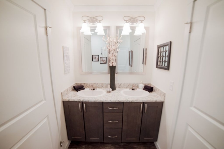 Westlake Single 16763E | 3 bedroom, 2 bathroom, 1140 sqft home | Built by Cavco - Dorchester in Dorchester, WI.