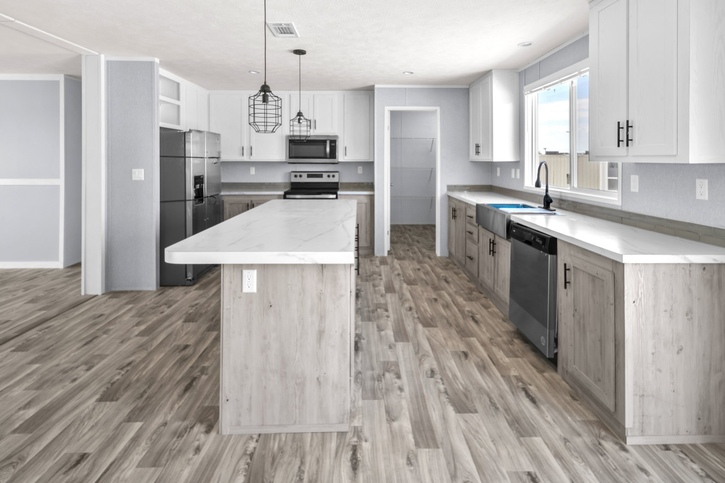 Valu Maxx Premier 32684F | 4 bedroom, 2 bathroom, 2085 sqft home | Built by Cavco - Seguin in Seguin, TX.