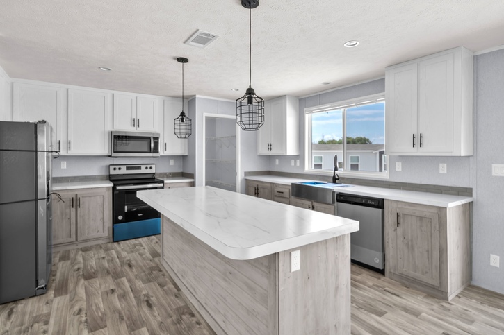 Valu Maxx Premier 32684F | 4 bedroom, 2 bathroom, 2085 sqft home | Built by Cavco - Seguin in Seguin, TX.