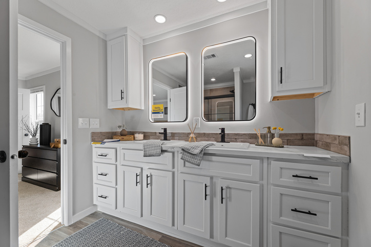Helix 16763N | 3 bedroom, 2 bathroom, 1165 sqft home. Nationally available model built by Cavco - Duncan in Duncan, OK