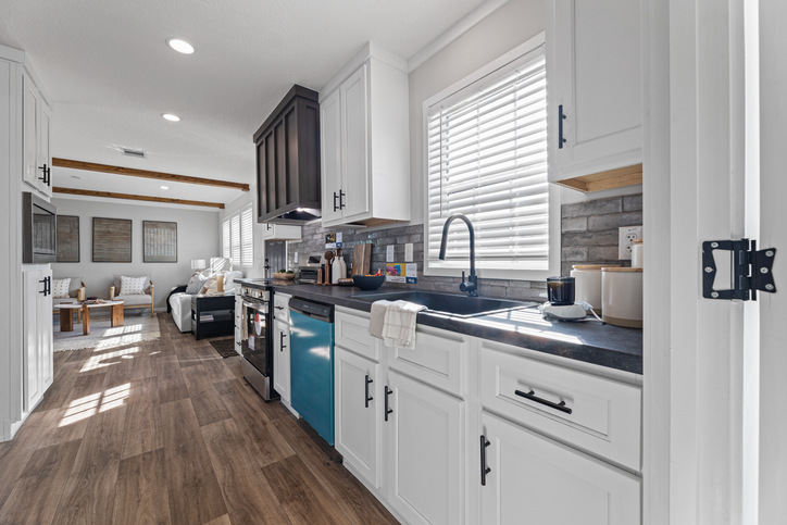 Helix 16763N | 3 bedroom, 2 bathroom, 1165 sqft home. Nationally available model built by Cavco - Duncan in Duncan, OK