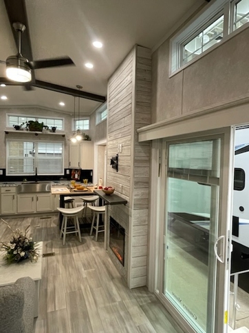 Country Manor 100176 Park Model | 1 bedroom, 1 bathroom, 370 sqft home. Built by Cavco - Nappanee in Nappanee, IN.