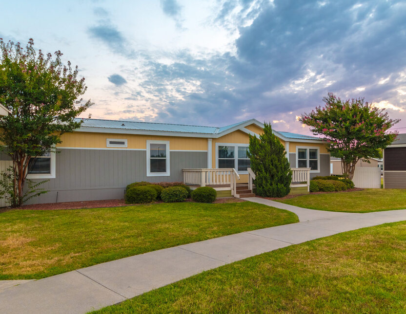 Benbrook 30643B Manufactured Home from Palm Harbor Homes, a Cavco Company