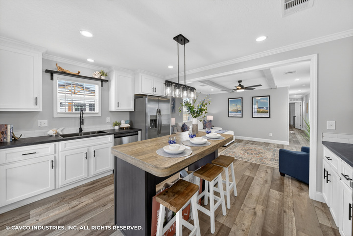 The Retreat 16642A | 2 bedroom, 1 bathroom, 992 sqft home | Built by Cavco - Moultrie in Moultrie, GA.