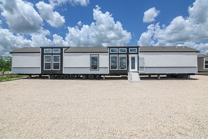 Opal 5663 Gold Medal Series Manufactured Home Granbury TX