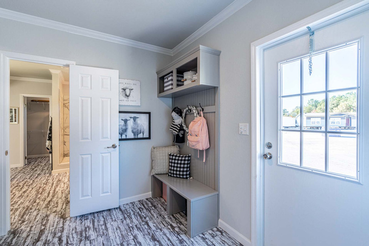 The Vintage Farmhouse II Flex FT47764A – 4 Bed / 3 Bath / 2 Living Areas – 2,674 Sq. Ft.