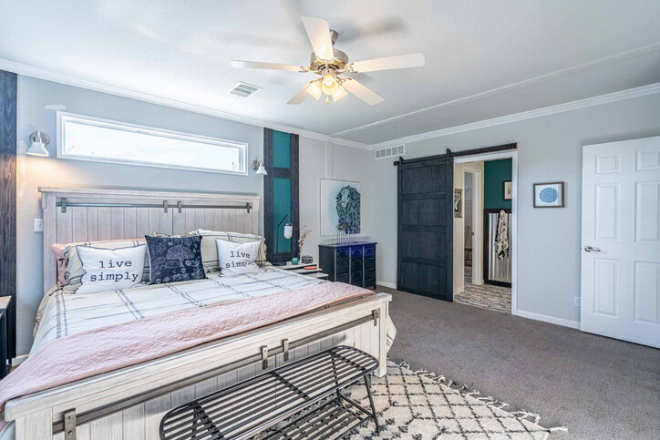 The Vintage Farmhouse II Flex FT47764A – 4 Bed / 3 Bath / 2 Living Areas – 2,674 Sq. Ft.