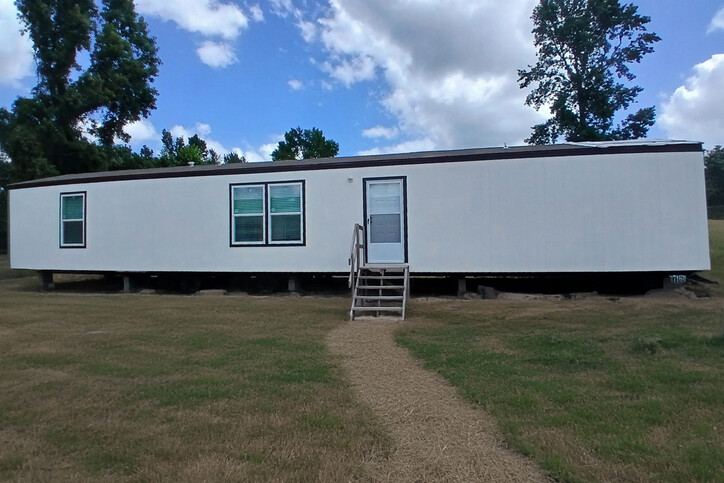 Sierra 266 Acorn Series Manufactured Home Alvin TX