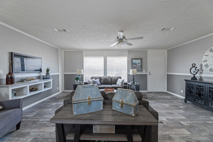 Valu Premier 32483G | 3 bedroom, 2 bathroom, 1472 sqft home | Built by Cavco - Seguin in Seguin, TX.