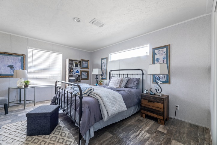Valu Premier 32483G | 3 bedroom, 2 bathroom, 1472 sqft home | Built by Cavco - Seguin in Seguin, TX.