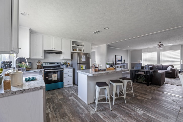 Valu Premier 32483G | 3 bedroom, 2 bathroom, 1472 sqft home | Built by Cavco - Seguin in Seguin, TX.