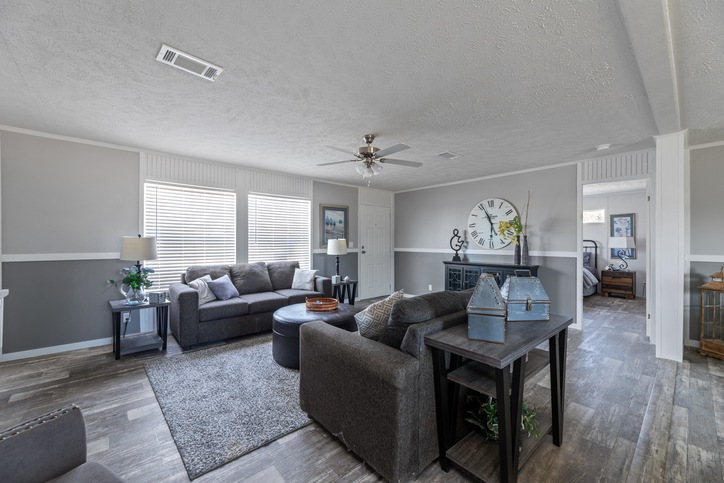 Valu Premier 32483G | 3 bedroom, 2 bathroom, 1472 sqft home | Built by Cavco - Seguin in Seguin, TX.