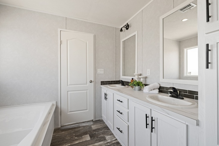 3 bedroom, 2 bathroom, 1488 sqft home. Built by Cavco - Seguin in Seguin, TX.