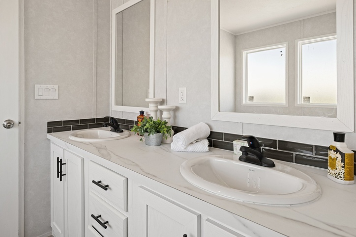 3 bedroom, 2 bathroom, 1488 sqft home. Built by Cavco - Seguin in Seguin, TX.