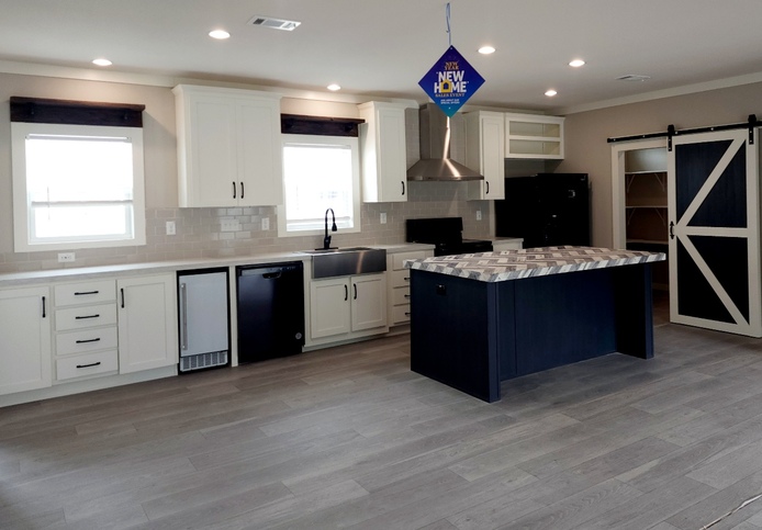 Homeland 68 PROMO --> LARGED CAPACITY ICEMAKER BIN UNDER COUNTER IN KITCHEN!!!  STOVE, 22 CF SXS REFER