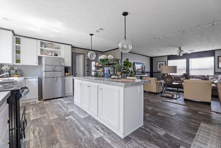 Valu Premier 32563G San Antonio TX
AFFORDABILITY AT IT'S BEST -- NEED TONS OF ROOM BUT NOT A BIG MONTHLY PAYMENT --- COME WALK THIS HOME AT SAN ANTONIO SUPER CENTER TODAY! WALK INS ALWAYS WELCOME!