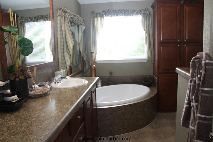 Truman III | 3 bedroom, 2 bathroom, 1782 sqft home | Built by Cavco - Millersburg in Millersburg, OR.