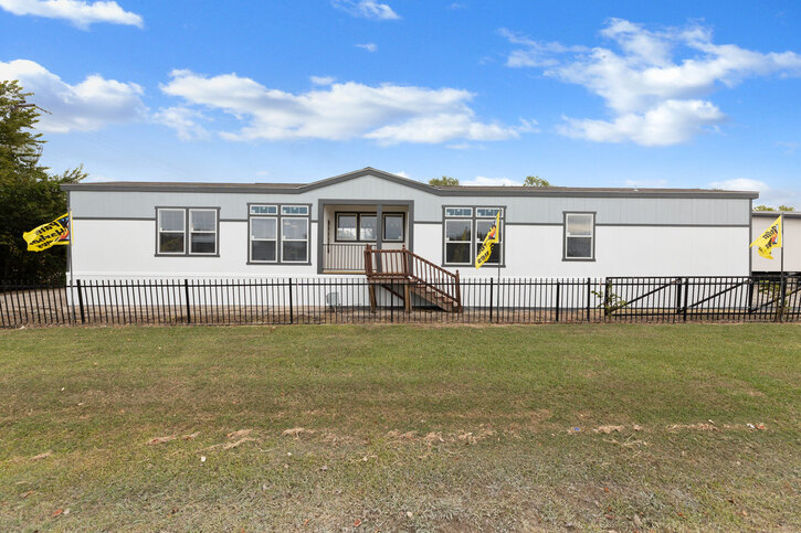 Lago Mira | 3 bedroom, 2 bathroom, 1282 sqft home | Built by Cavco - Austin in Austin, TX.