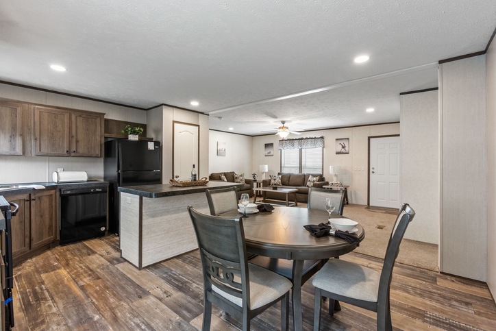 Express 28443W | 3 bedroom, 2 bathroom, 1173 sqft home | Built by Cavco - Lafayette in Lafayette, TN.