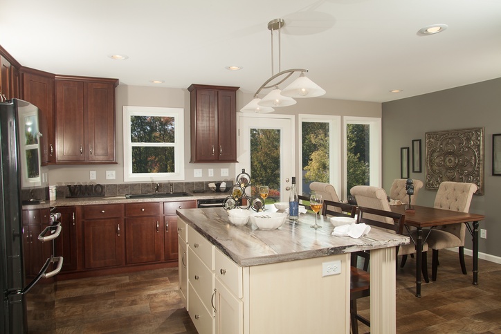 Classic 28523AM | 3 bedroom, 2 bathroom, 1585 sqft home. Built by Cavco - Manorwood in Emlenton, PA.