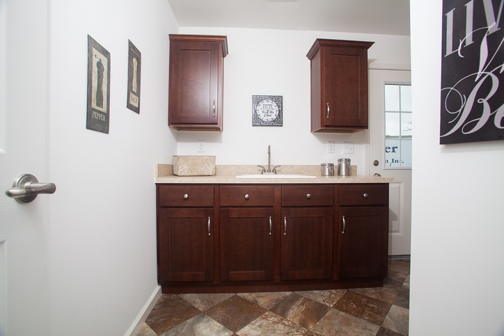 Classic 28523AM | 3 bedroom, 2 bathroom, 1585 sqft home. Built by Cavco - Manorwood in Emlenton, PA.