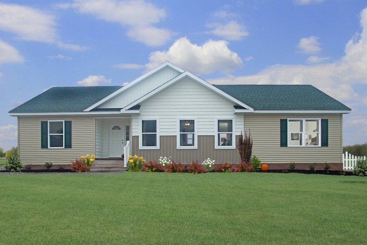 Classic 28523AM | 3 bedroom, 2 bathroom, 1585 sqft home. Built by Cavco - Manorwood in Emlenton, PA.