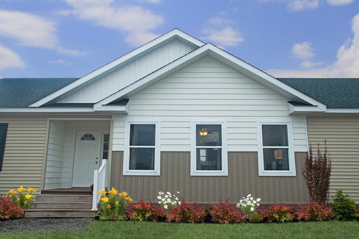 Classic 28523AM | 3 bedroom, 2 bathroom, 1585 sqft home. Built by Cavco - Manorwood in Emlenton, PA.