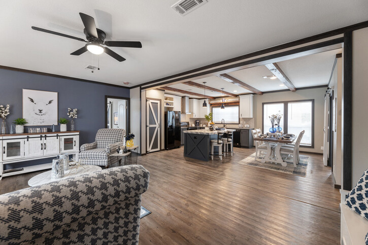 The Horizon 56 2 15 KH30563Z Manufactured Home From Palm Harbor Homes 