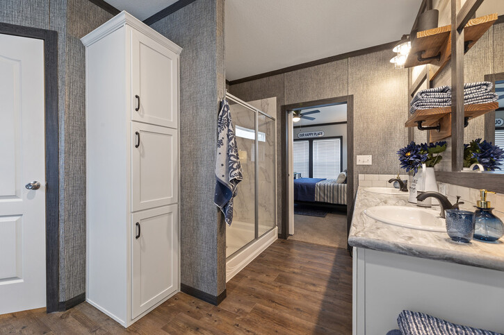 The Horizon 56 2 15 KH30563Z Manufactured Home From Palm Harbor Homes 