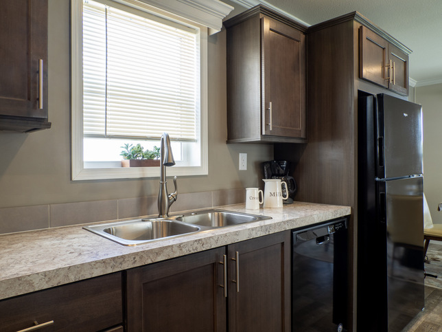 The Avon Park | 2 bedroom, 2 bathroom, 1120 sqft home. Built by Cavco - Plant City in Plant City, FL.