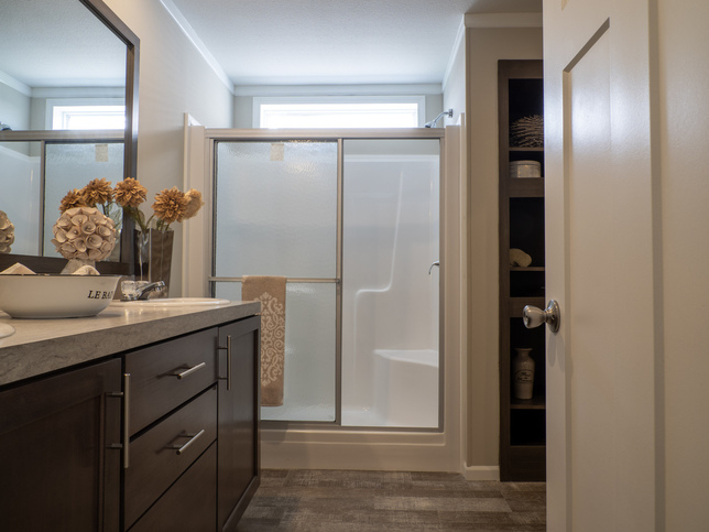 The Avon Park | 2 bedroom, 2 bathroom, 1120 sqft home. Built by Cavco - Plant City in Plant City, FL.