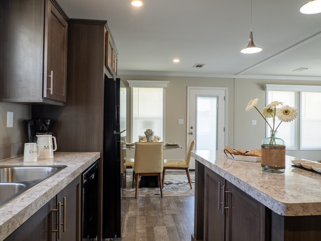 The Avon Park | 2 bedroom, 2 bathroom, 1120 sqft home. Built by Cavco - Plant City in Plant City, FL.