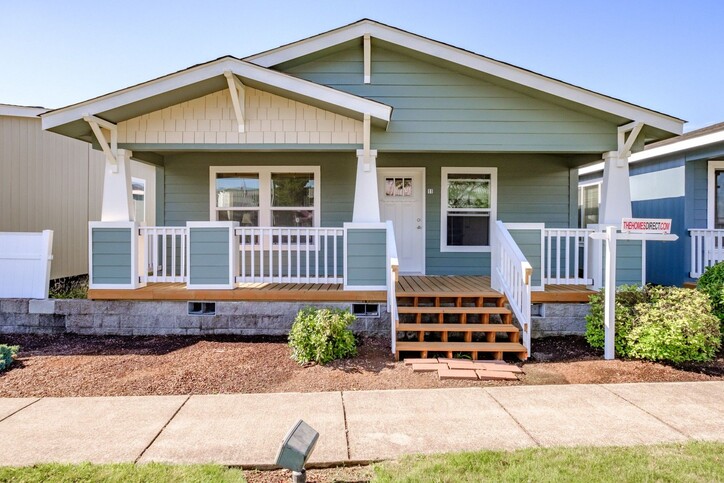 Rivers Edge Porch Option