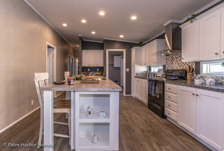 Kensington 30563K | 3 bedroom, 2 bathroom, 1680 sqft home | Built by Cavco - Fort Worth in Fort Worth, TX.