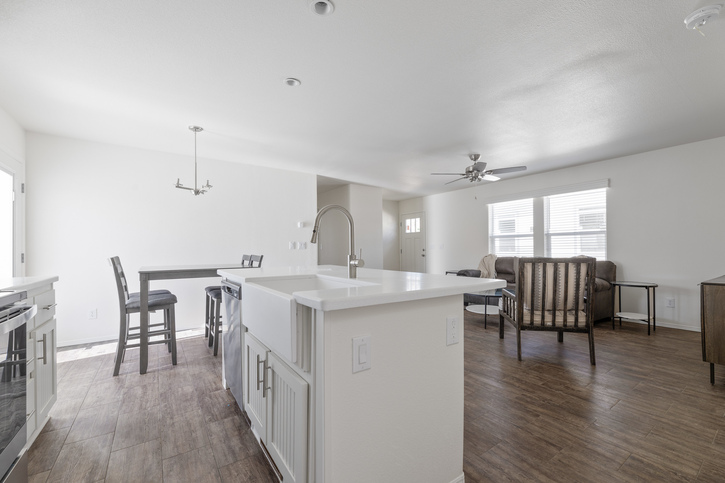 Edge 24483A | 3 bedroom, 2 bathroom, 1120 sqft home | Built by Cavco - Goodyear in Goodyear, AZ.