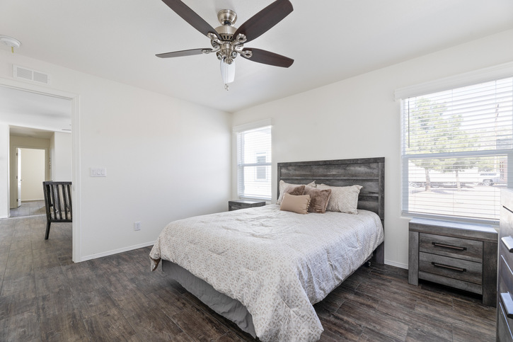 Edge 24483A | 3 bedroom, 2 bathroom, 1120 sqft home | Built by Cavco - Goodyear in Goodyear, AZ.