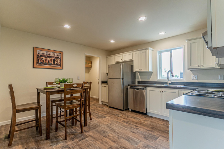 Sandpointe 28403A | 3 bedroom, 2 bathroom, 1066 sqft home | Built by Cavco - Woodburn in Woodburn, OR.
