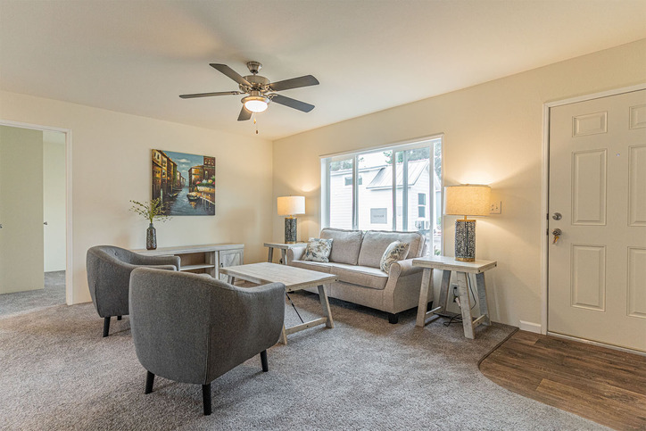 Sandpointe 28403A | 3 bedroom, 2 bathroom, 1066 sqft home | Built by Cavco - Woodburn in Woodburn, OR.