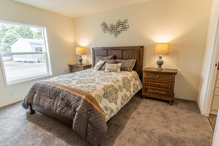 Sandpointe 28403A | 3 bedroom, 2 bathroom, 1066 sqft home | Built by Cavco - Woodburn in Woodburn, OR.