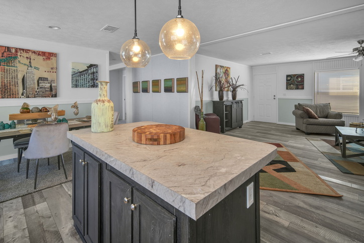 Valu Premier 32643G | 3 bedroom, 2 bathroom, 1962 sqft home | Built by Cavco - Seguin in Seguin, TX.