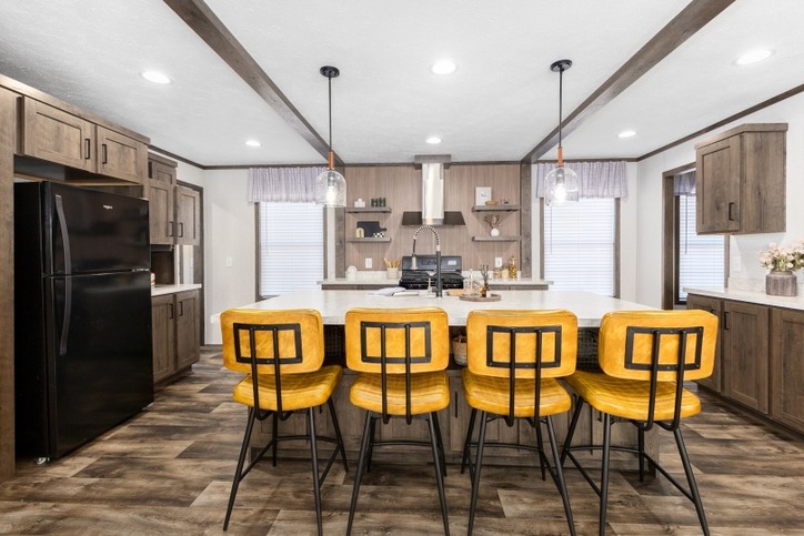 Beacon Prestige 28603B | 3 bedroom, 2 bathroom, 1600 sqft home. Built by Cavco - Shippenville in Shippenville, PA