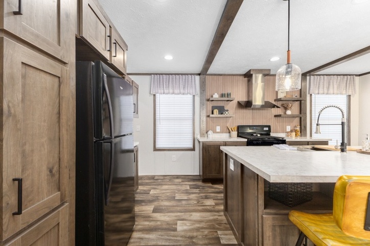 Beacon Prestige 28603B | 3 bedroom, 2 bathroom, 1600 sqft home. Built by Cavco - Shippenville in Shippenville, PA