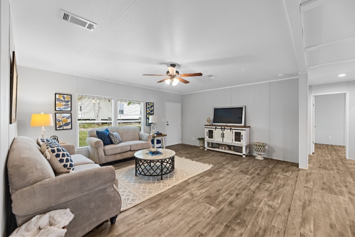Pinnacle 32523P | 3 bedroom, 2 bathroom, 1560 sqft home | Built by Cavco - Waco in Waco, TX.