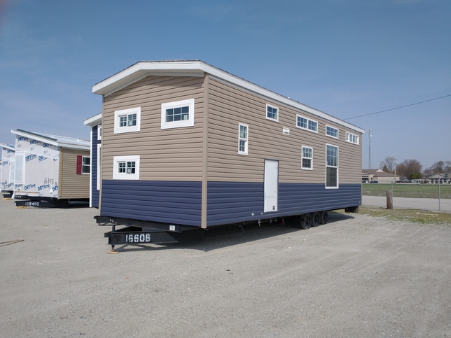 Cavco 150 190004 Park Model | 1 bedroom, 1 bathroom, 387 sqft home. Built by Cavco - Nappanee in Nappanee, IN.
