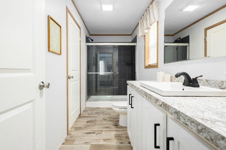 Beacon Prestige 28483C | 3 bedroom, 2 bathroom, 1280 sqft home. Built by Cavco - Shippenville in Shippenville, PA.