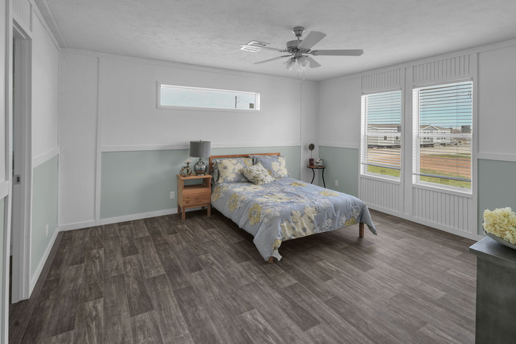 Valu Maxx Premier 32643E | 3 bedroom, 2 bathroom, 1962 sqft home | Built by Cavco - Seguin in Seguin, TX.