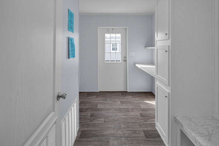 Valu Maxx Premier 32643E | 3 bedroom, 2 bathroom, 1962 sqft home | Built by Cavco - Seguin in Seguin, TX.